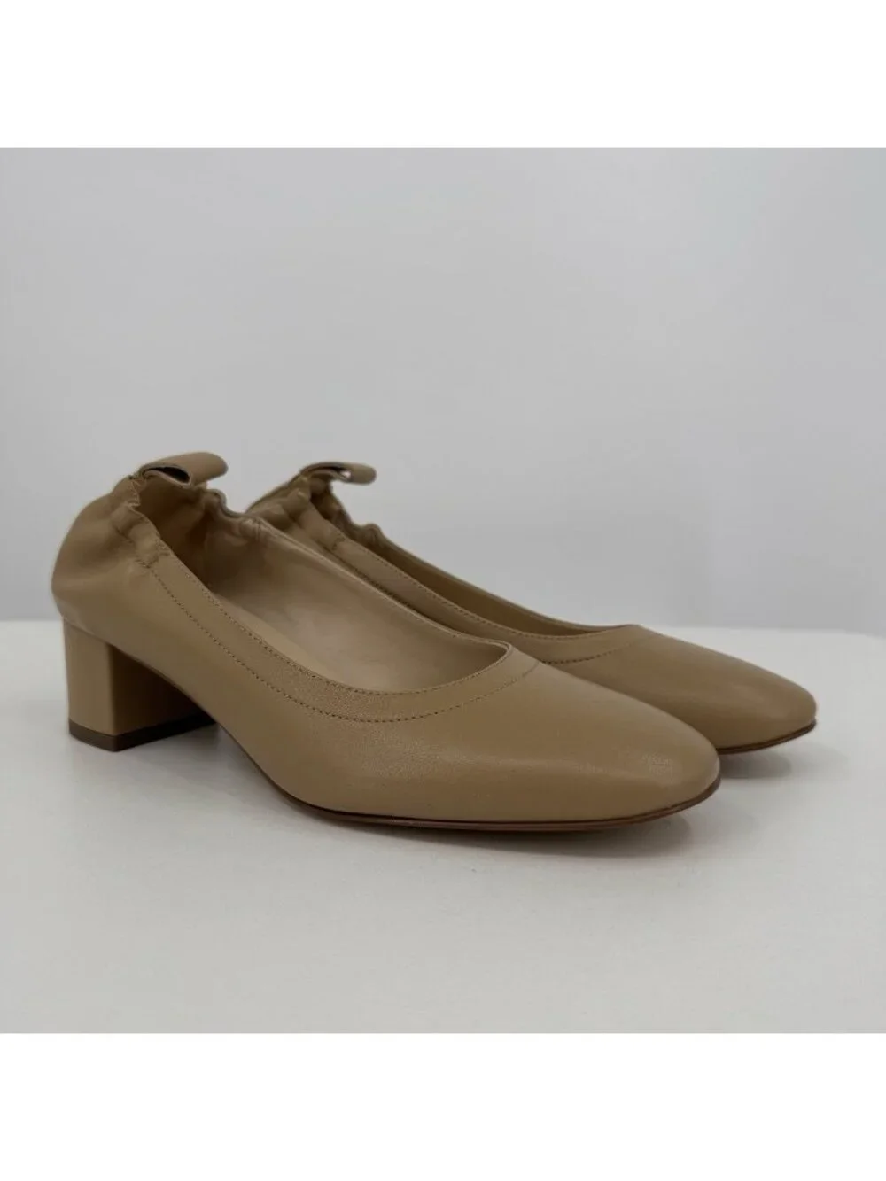 Everlane Italian Leather Day Heel Light Taupe 6 Women's Elastic Back Comfort